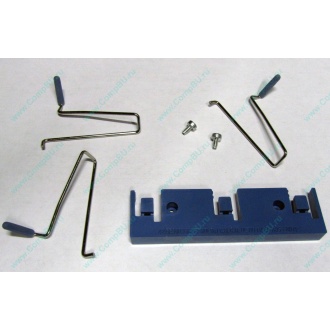 Фиксатор для 5.25" устройств серверных корпусов HP с тремя металлическими защелками (Грозный)