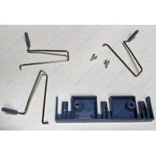 Фиксатор для 5.25" устройств серверных корпусов HP с тремя металлическими защелками (Грозный)